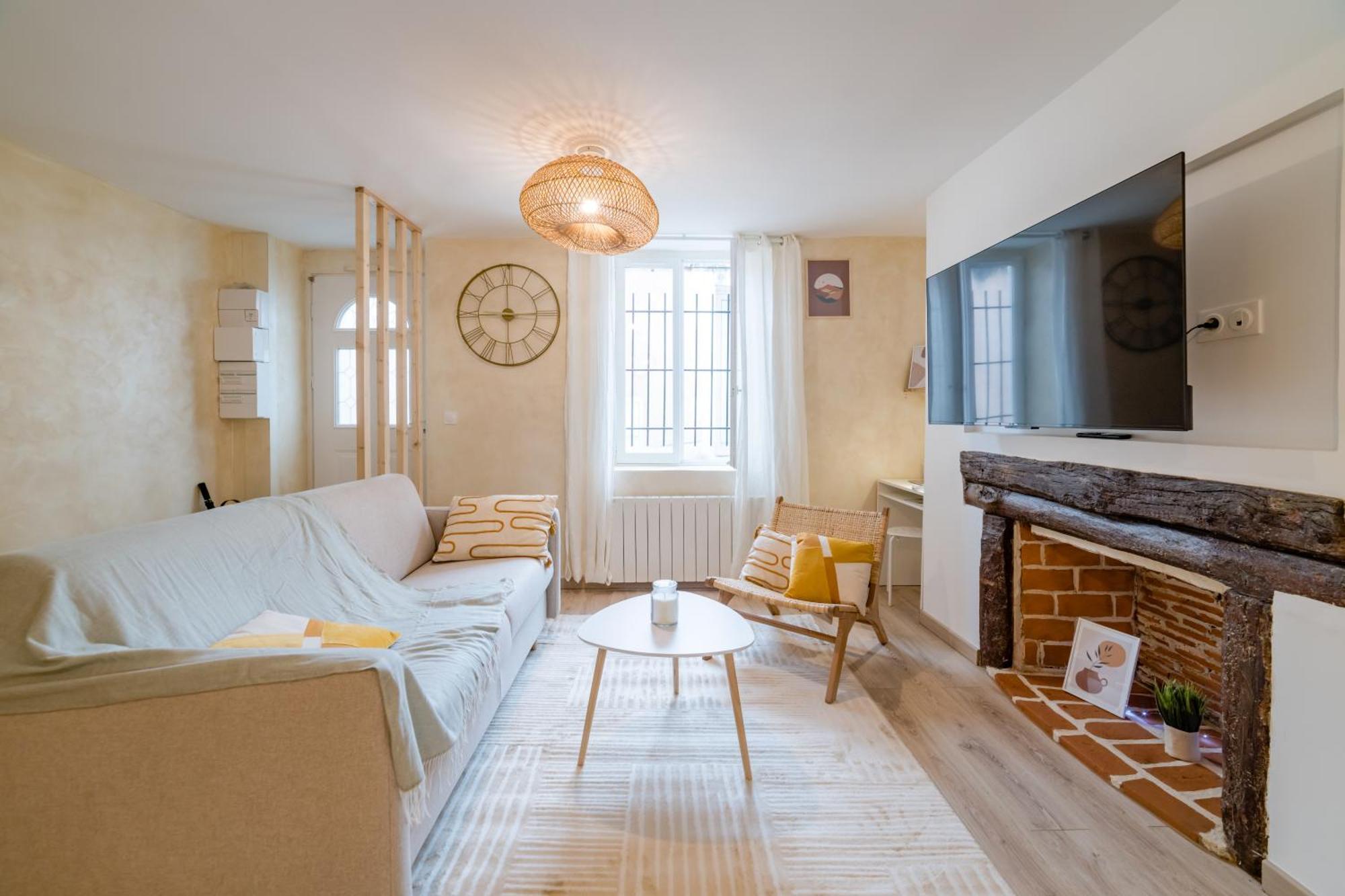 Sollys Apartment Auxerre Exterior photo